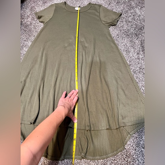 LuLaRoe Olive Green Midi, High- Low Dress with Short Sleeves size Small - Picture 7 of 9